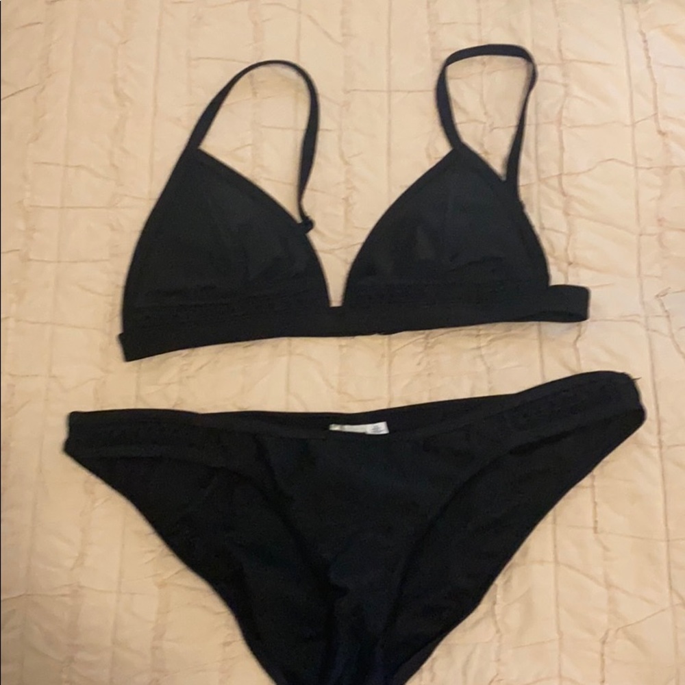 Cute black bikini